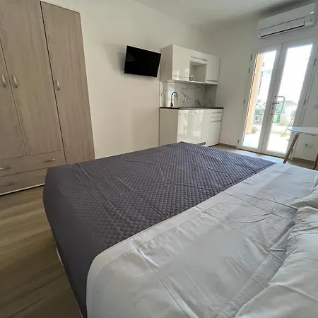 Casa Elicriso Apartmán *